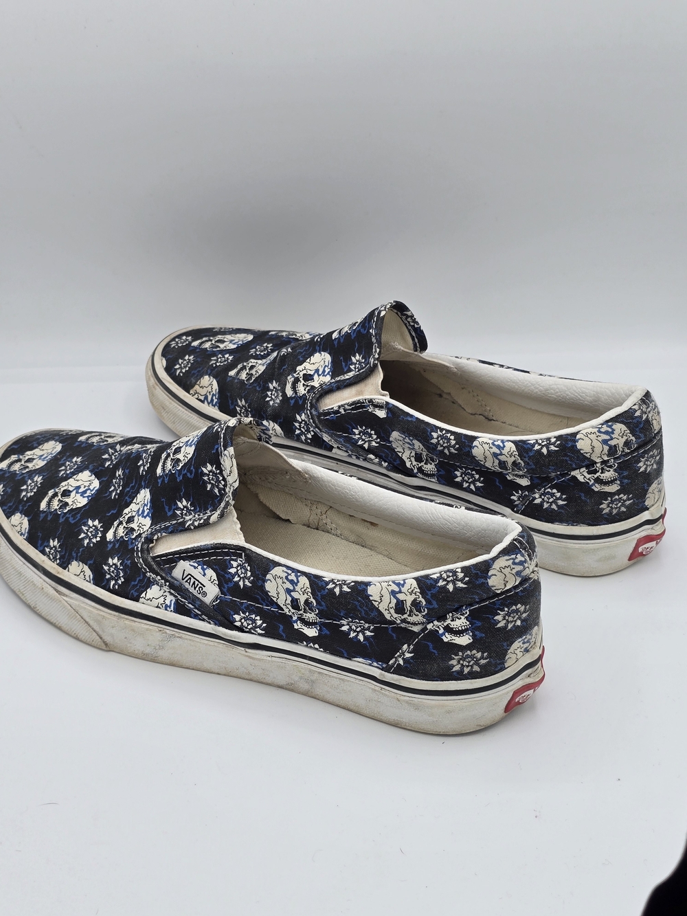 Vans Black Blue Skull Floral Classic Slip-On Skate Shoes - Picture 3 of 12
